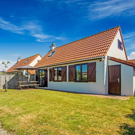 Alluring Holiday In Near Sea Beach De Haan