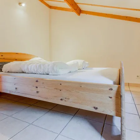 Alluring Holiday In Near Sea Beach Ferienhaus